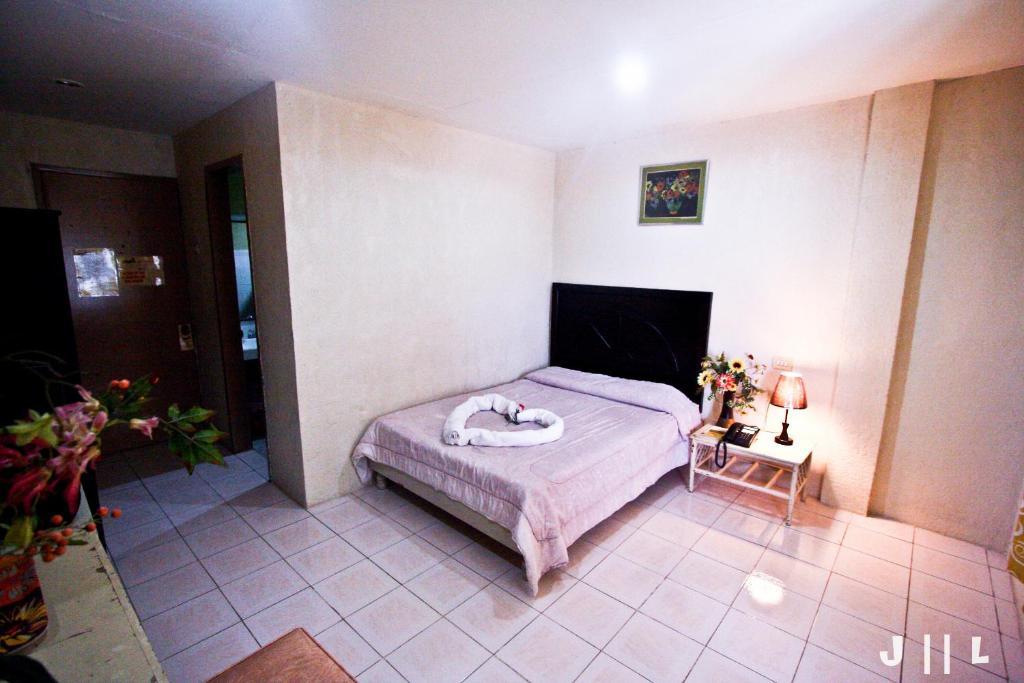Bohol La Roca Hotel Totolan Værelse billede